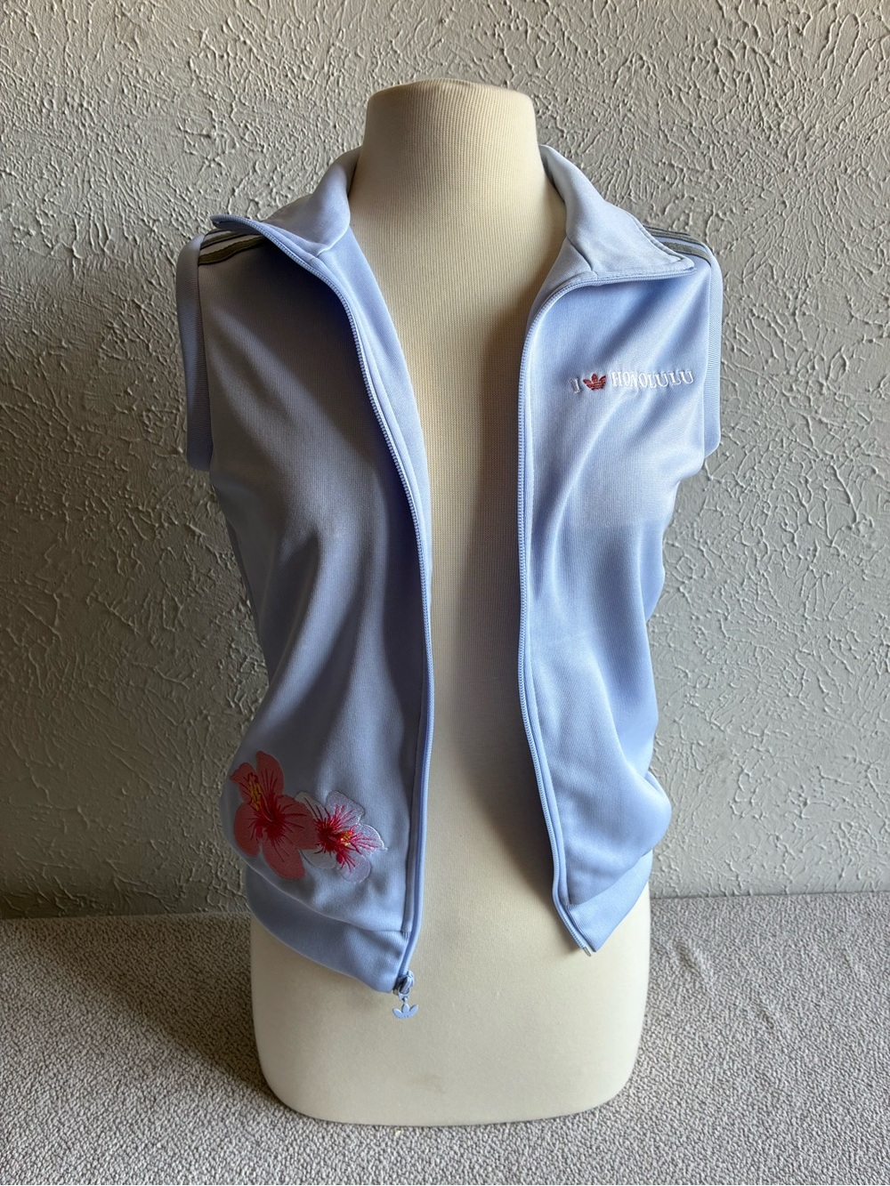 Vintage adidas I Love Honolulu
Sleeveless Track Vest Blue
Hawaiian Floral M - Picture 14 of 16